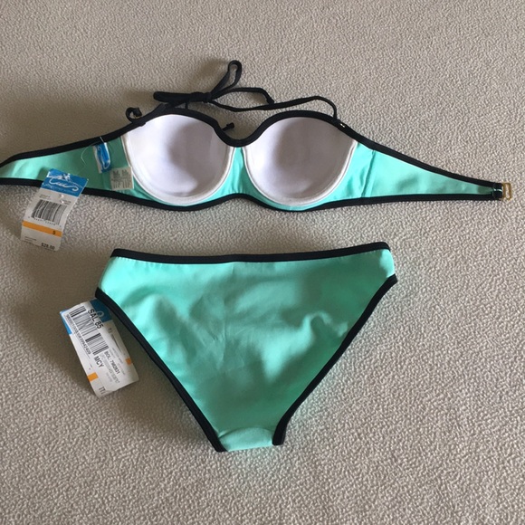 California waves small bikini top and bottom - Picture 3 of 3